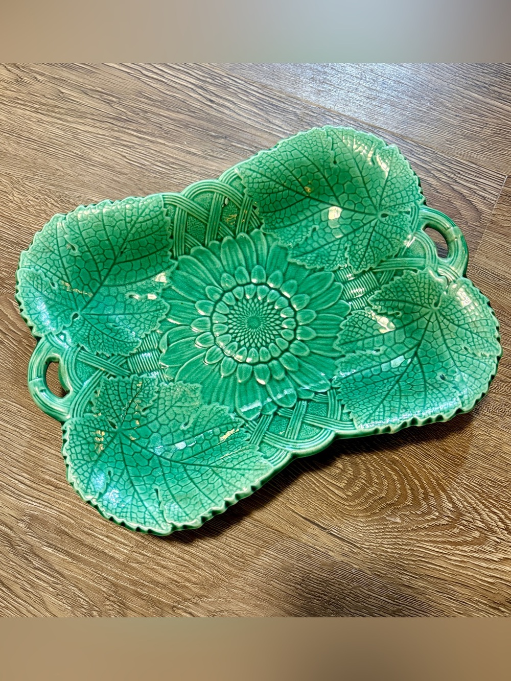 Wedgwood Antique 19th c. WEDGWOOD Green Majolica SUNFLOWER SERVING TRAY